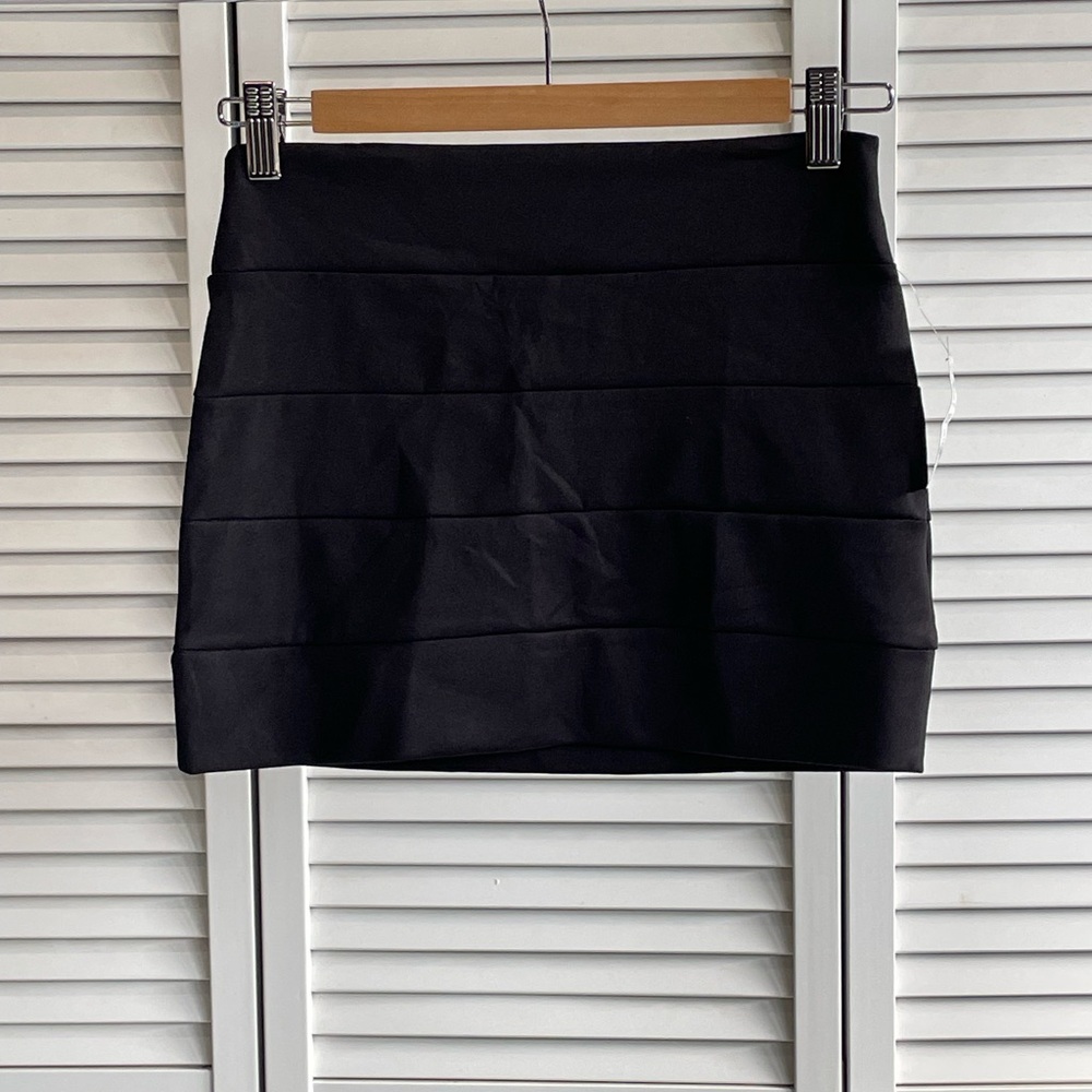 Elegant Black Mini Skirt